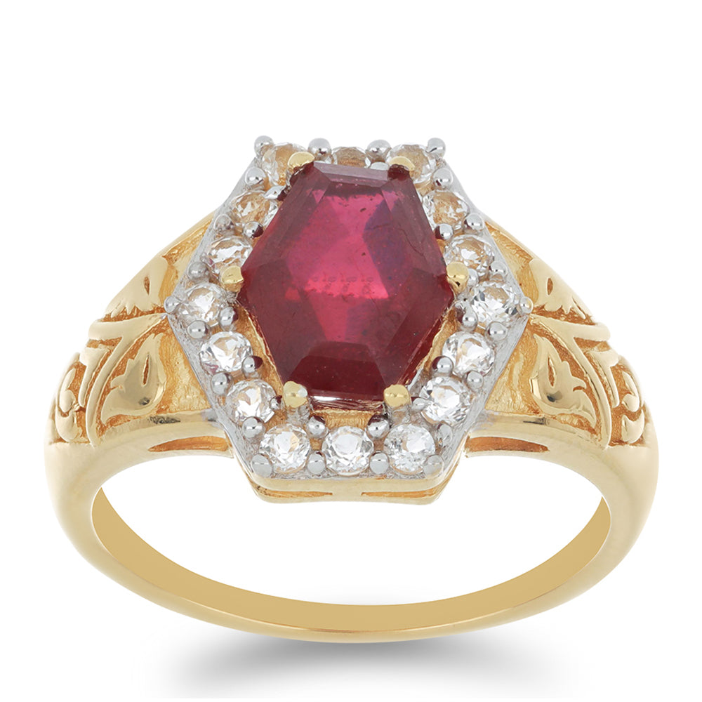 Pozlacené Stříbro 925/1000 - Prsten s Madagaskarským Rubínem a Bílým Topazem - Karátové číslo: 3.79. přibližná hmotnost: 5.07 gramů