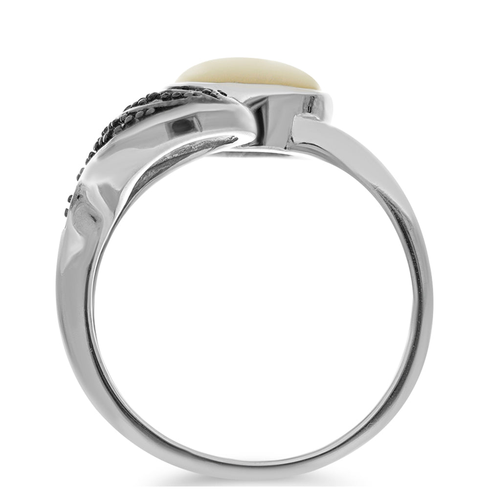 Stříbrný Prsten s Rakouským Markazitem a Lasturou 2 