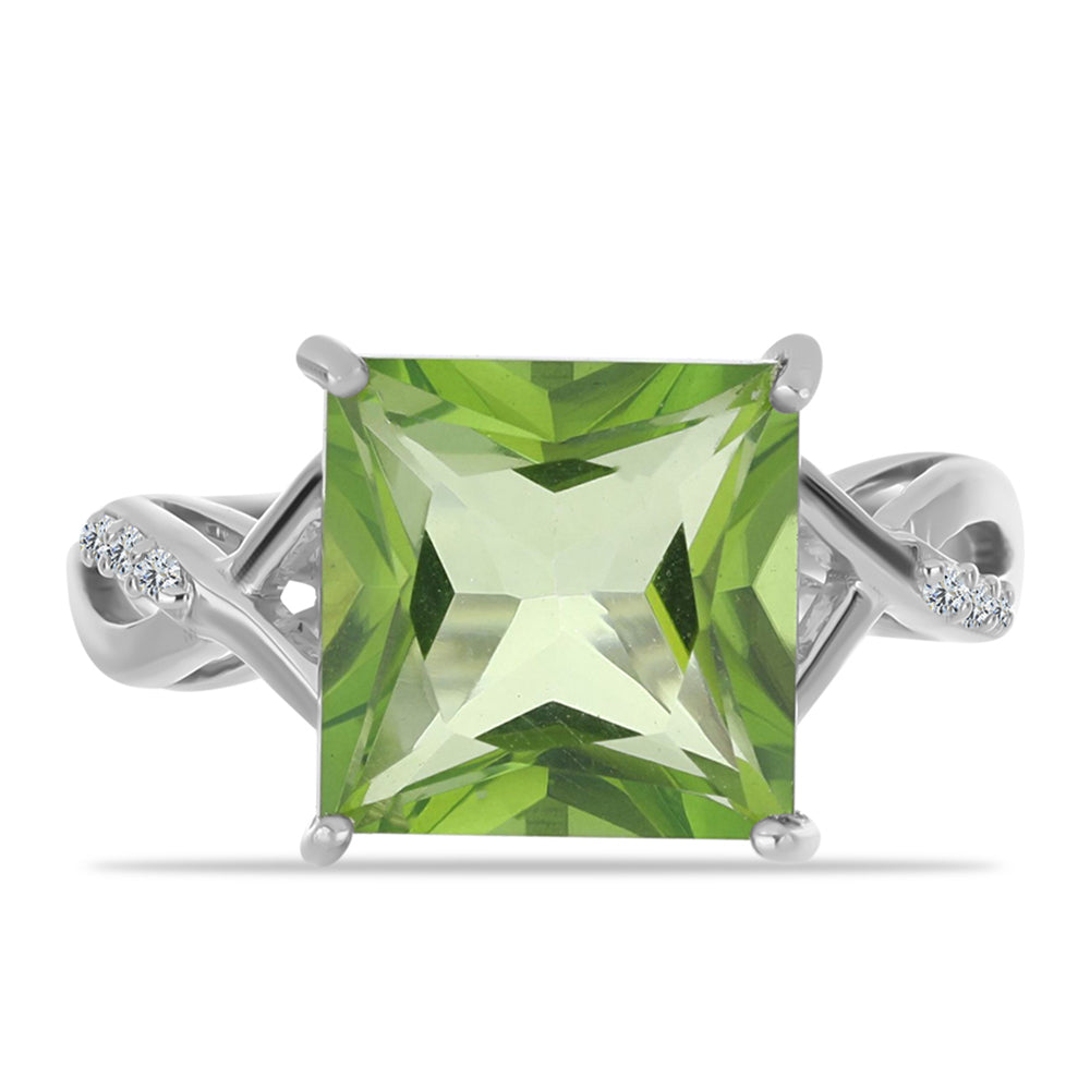 Stříbrný Prsten s Kapradinově Zeleným Křemenem a Bílým Topazem