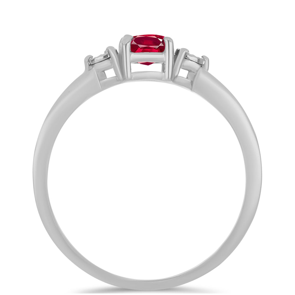 Stříbro 925/1000 - Prsten s Madagaskarským Rubínem a Bílým Topazem - Karátové číslo: 1.06. přibližná hmotnost: 2.16 gramů