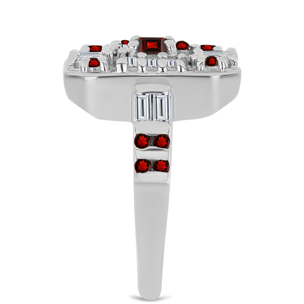 Stříbro 925/1000 - Prsten s Bartonským Granátem a Bílým Zirkonem - Karátové číslo: 2.26. přibližná hmotnost: 5.79 gramů