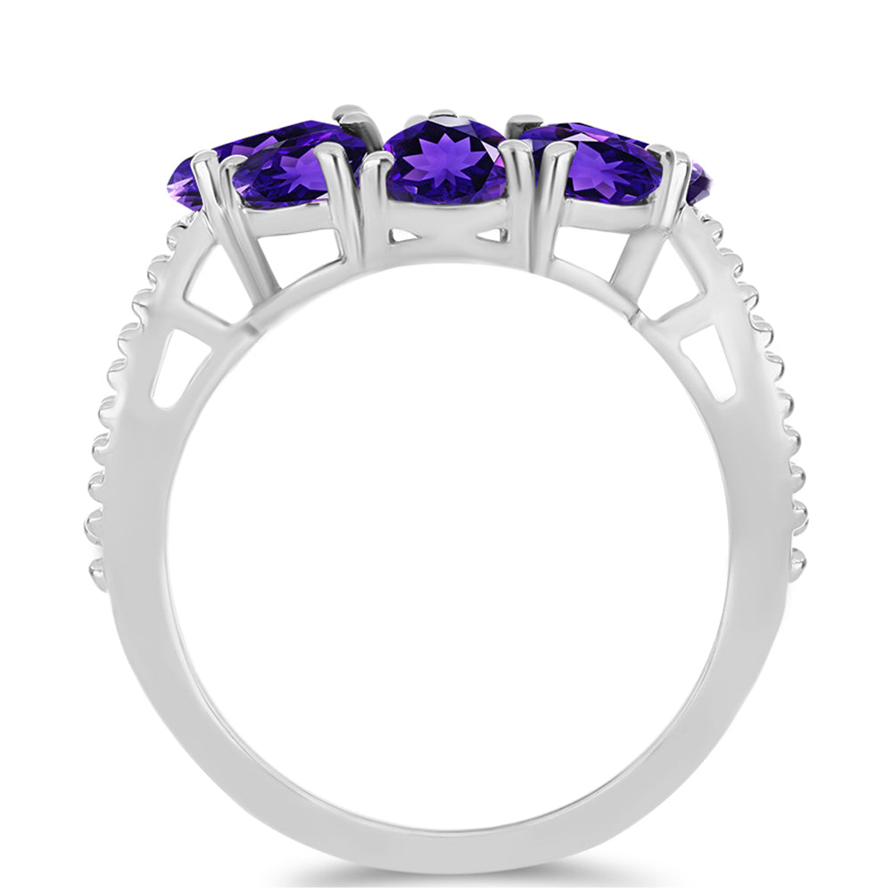 Stříbro 925/1000 - Prsten s Marockým Ametystem a Bílým Topazem - Karátové číslo: 2.61. přibližná hmotnost: 4.06 gramů