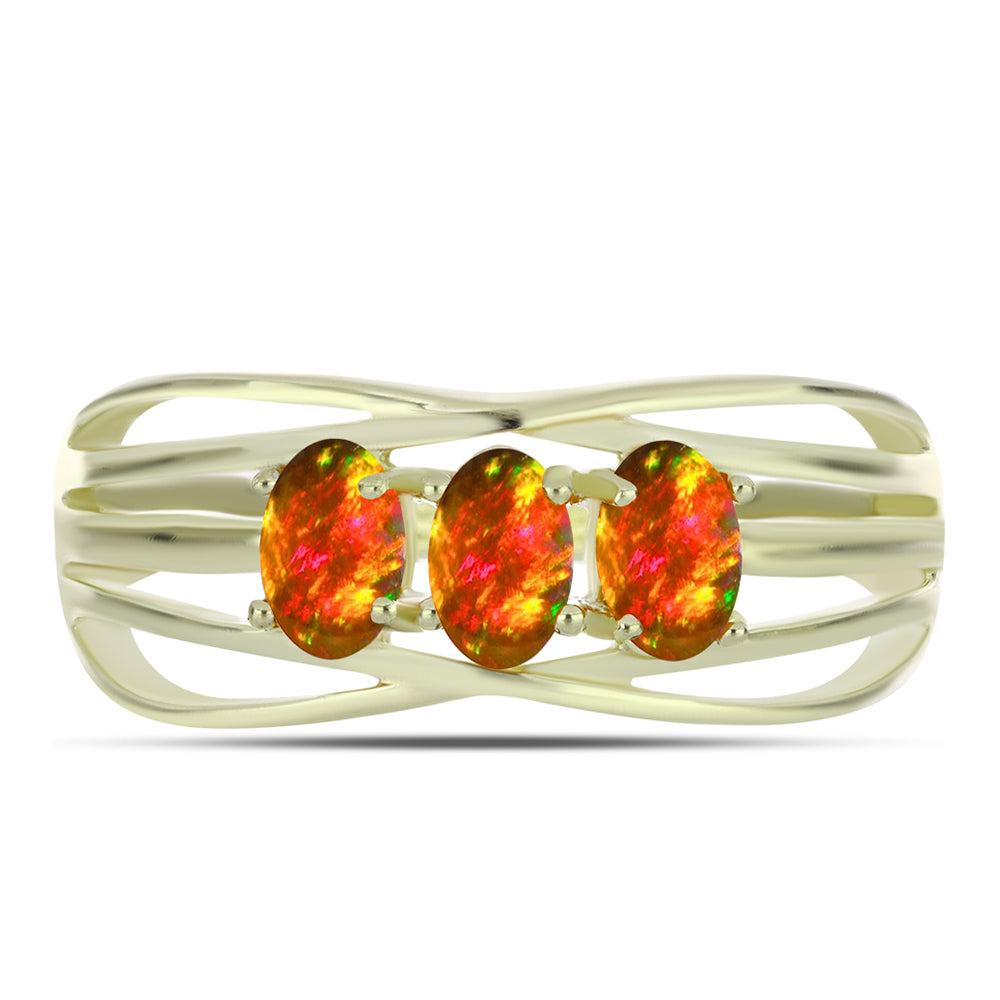 Pozlacené Stříbro 925/1000 - Prsten s Americkým Ohnivým Opálem - Karátové číslo: 0.6. přibližná hmotnost: 2.75 gramů