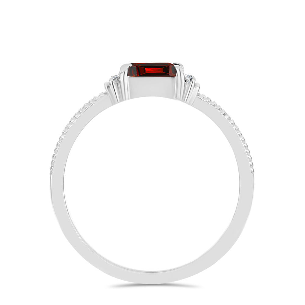 Stříbro 925/1000 - Prsten s Bartonským Granátem a Bílým Topazem - Karátové číslo: 0.73. přibližná hmotnost: 2.33 gramů