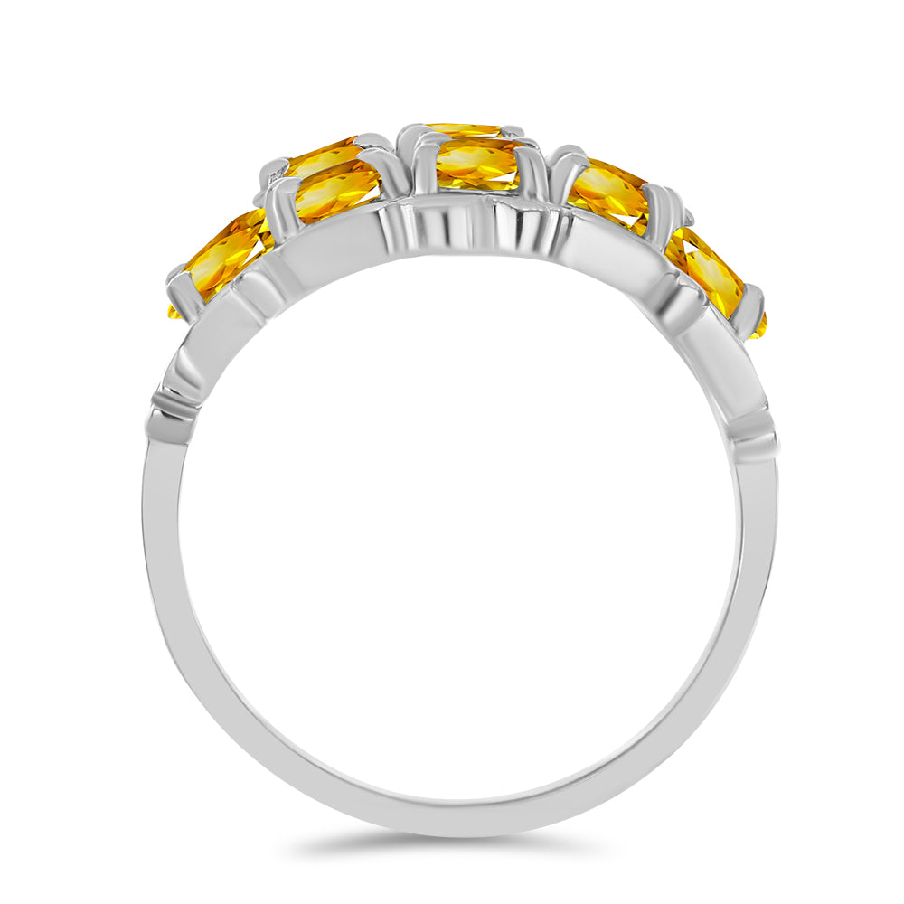 Stříbro 925/1000 - Prsten s Uralským Citrínem - Karátové číslo: 2.79. přibližná hmotnost: 4.47 gramů