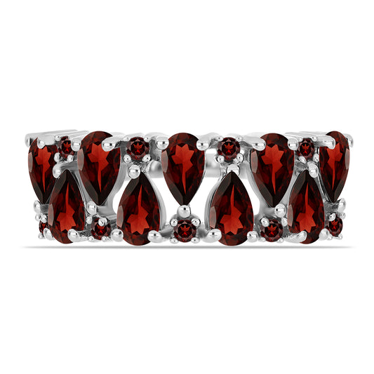 Stříbro 925/1000 - Prsten s Bartonským Granátem - Karátové číslo: 2.67. přibližná hmotnost: 3.69 gramů