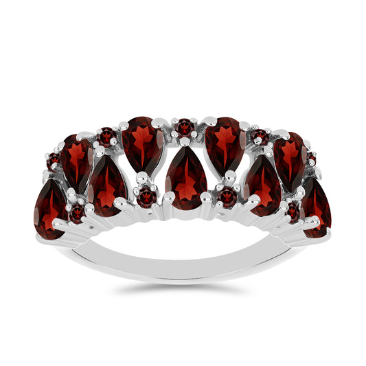 Stříbro 925/1000 - Prsten s Bartonským Granátem - Karátové číslo: 2.67. přibližná hmotnost: 3.69 gramů