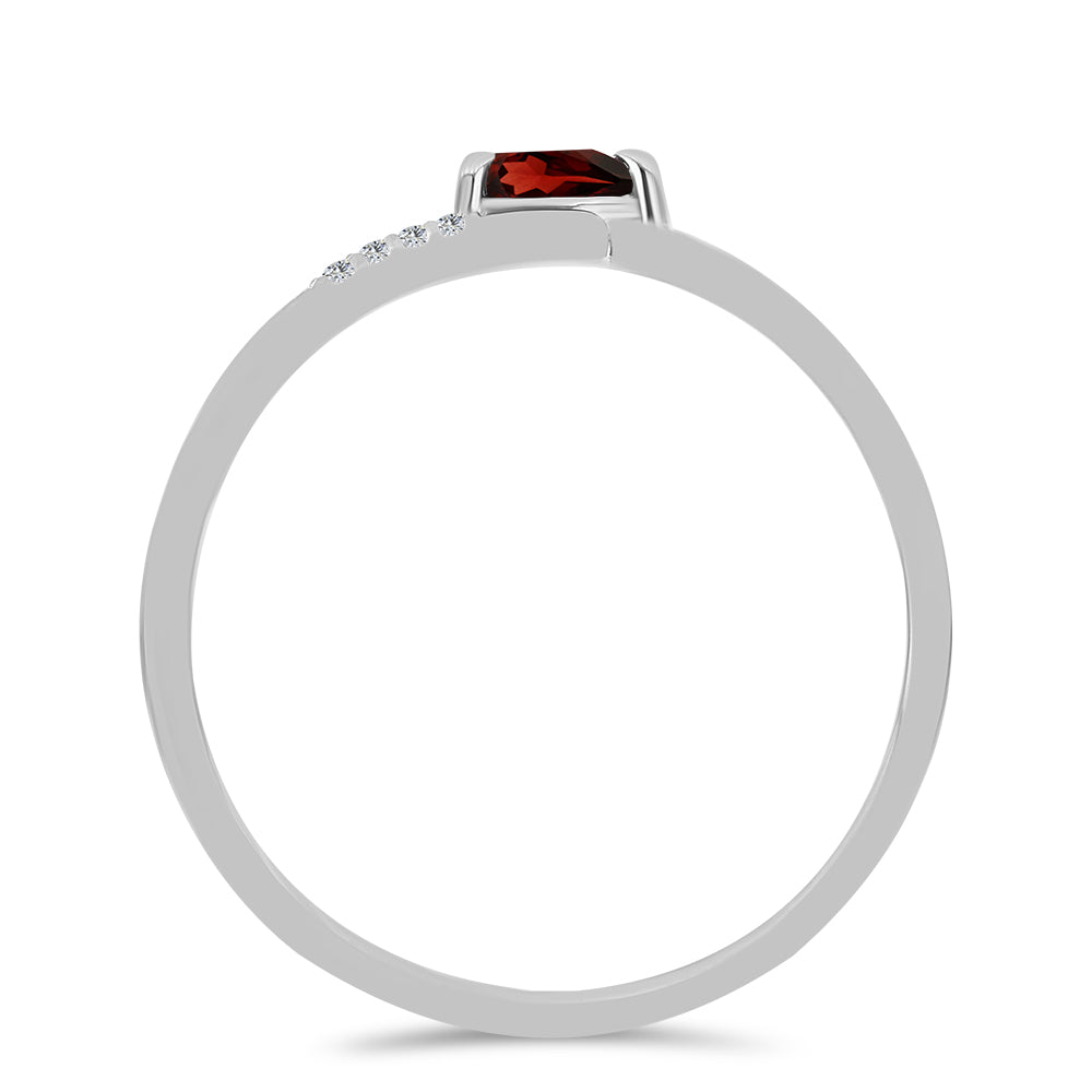 Stříbro 925/1000 - Prsten s Bartonským Granátem a Bílým Topazem - Karátové číslo: 0.28. přibližná hmotnost: 1.45 gramů