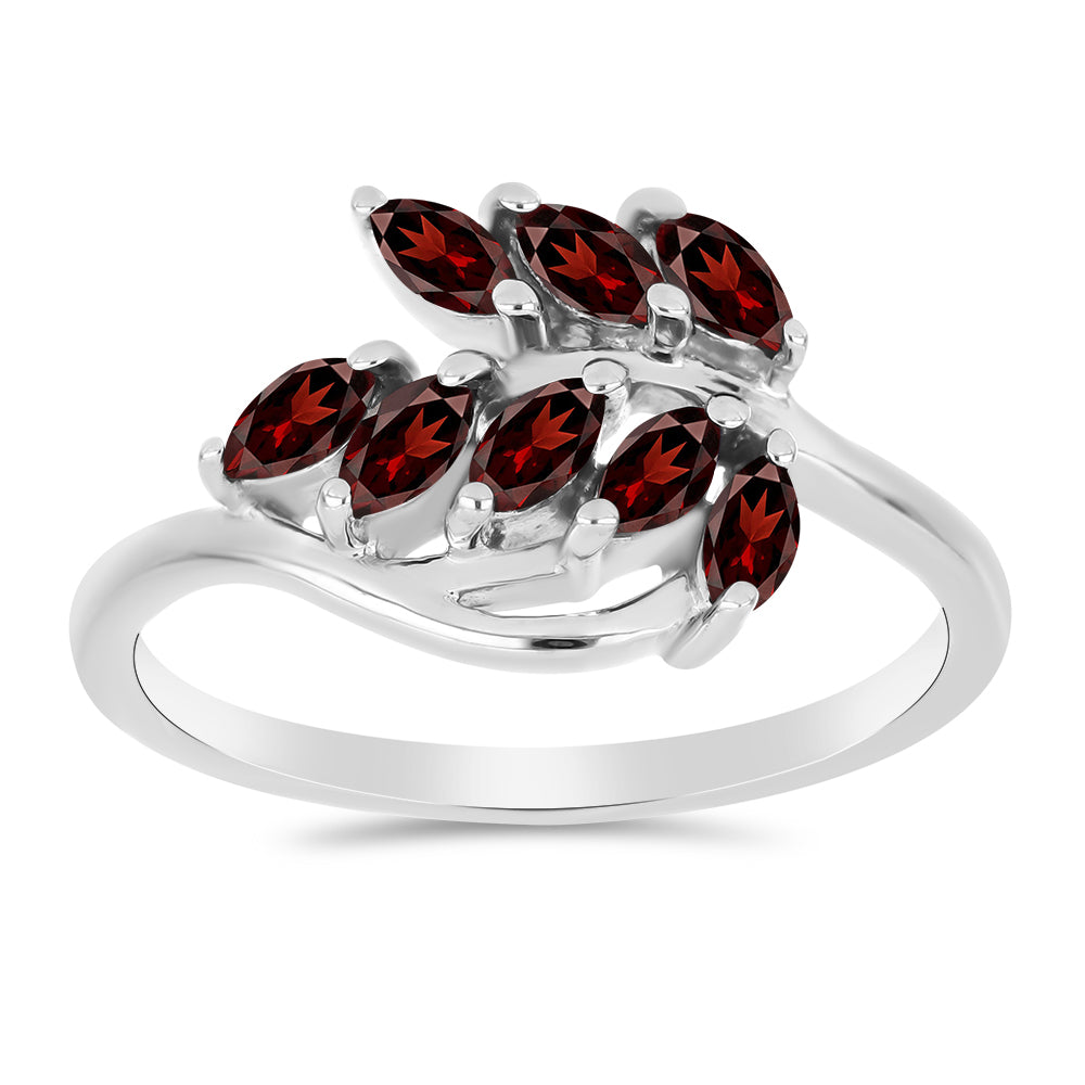 Stříbrný Prsten s Bartonským Granátem