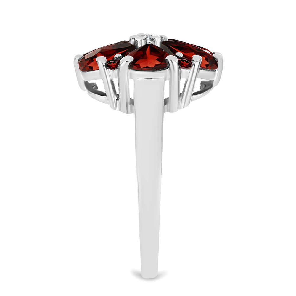 Stříbro 925/1000 - Prsten s Bartonským Granátem a Bílým Topazem - Karátové číslo: 5. přibližná hmotnost: 4.86 gramů