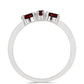 Stříbro 925/1000 - Prsten s Bartonským Granátem - Karátové číslo: 0.6. přibližná hmotnost: 2.01 gramů