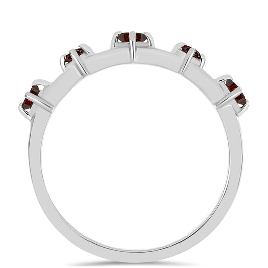 Stříbrný Prsten s Bartonským Granátem