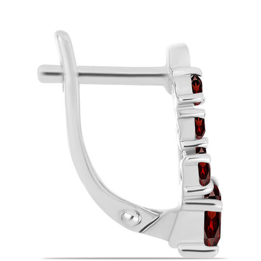 Stříbro 925/1000 - Náušnice s Bartonským Granátem - Karátové číslo: 1.32. přibližná hmotnost: 3.57 gramů