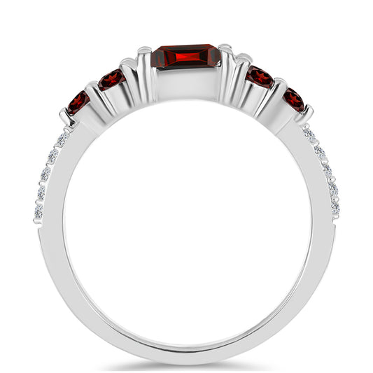 Stříbro 925/1000 - Prsten s Bartonským Granátem a Bílým Topazem - Karátové číslo: 0.85. přibližná hmotnost: 2.04 gramů