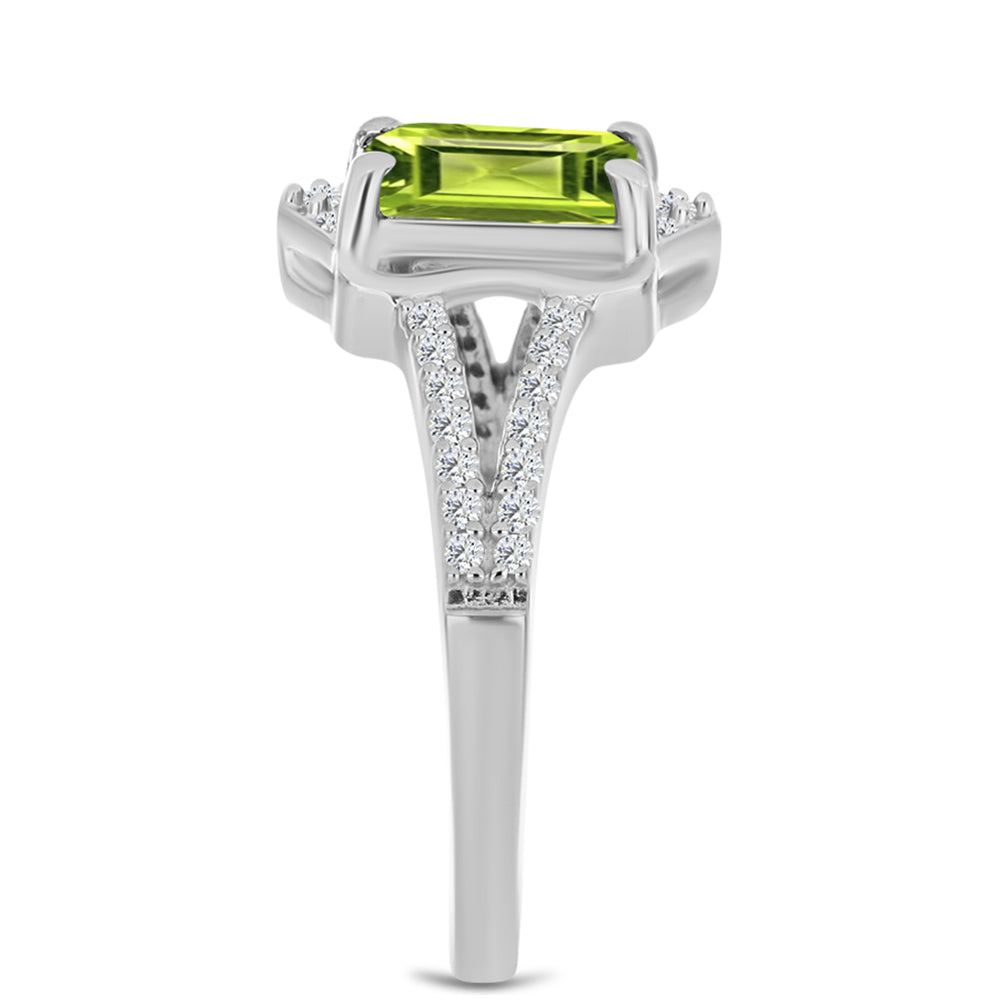 Stříbro 925/1000 - Prsten s Čchang-pajským Peridotem a Bílým Topazem - Karátové číslo: 1.28. přibližná hmotnost: 2.73 gramů