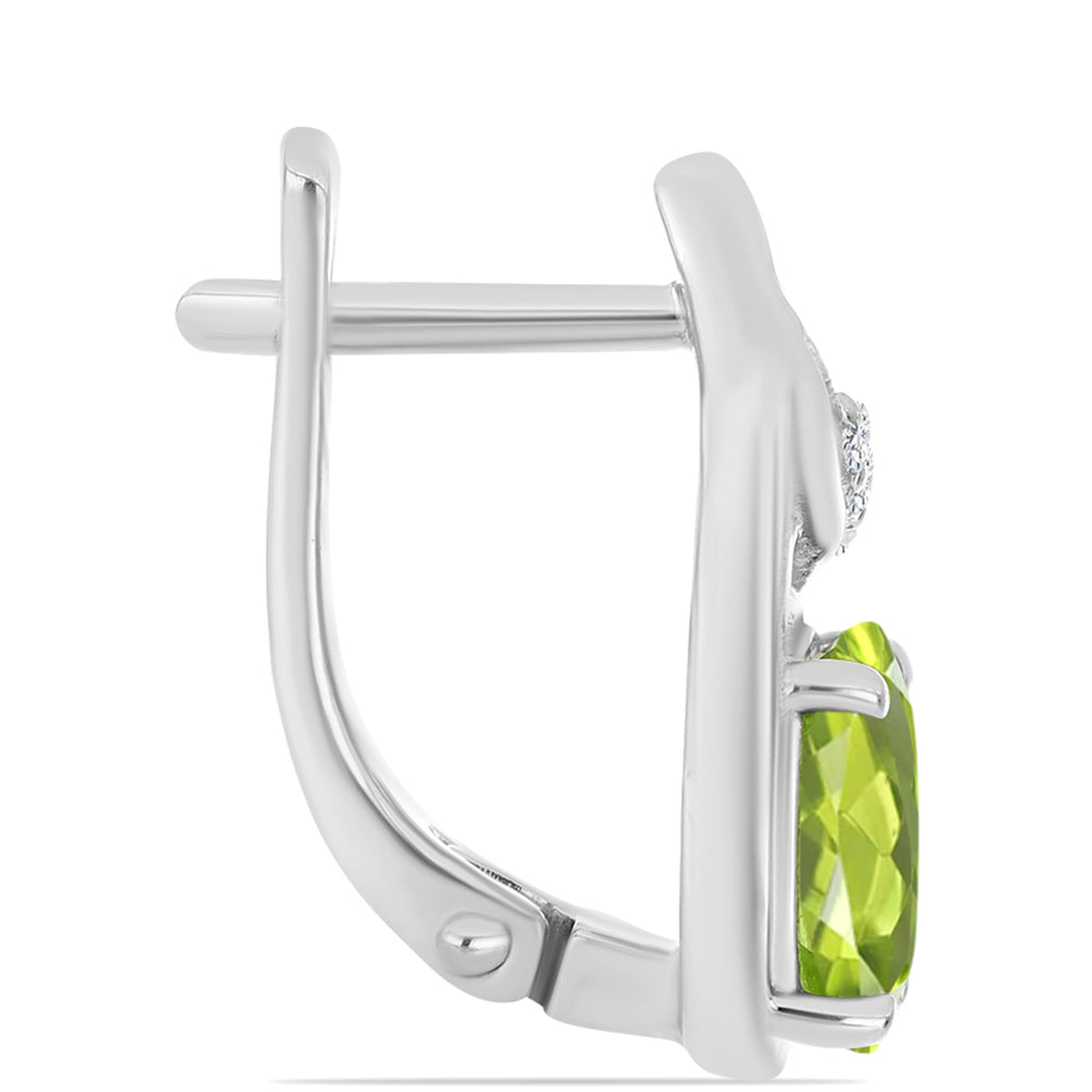Stříbro 925/1000 - Náušnice s Čchang-pajským Peridotem a Bílým Topazem - Karátové číslo: 2.7. přibližná hmotnost: 4.09 gramů
