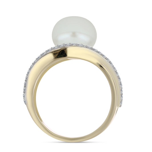Pozlacený Stříbrný Prsten s Bílou Sladkovodní Perlou a Bílým Topazem