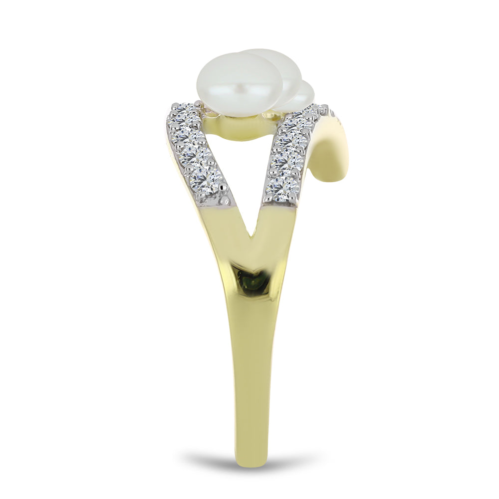 Pozlacené Stříbro 925/1000 - Prsten s Bílou Sladkovodní Perlou a Bílým Topazem - Karátové číslo: 2.25. přibližná hmotnost: 3.09 gramů