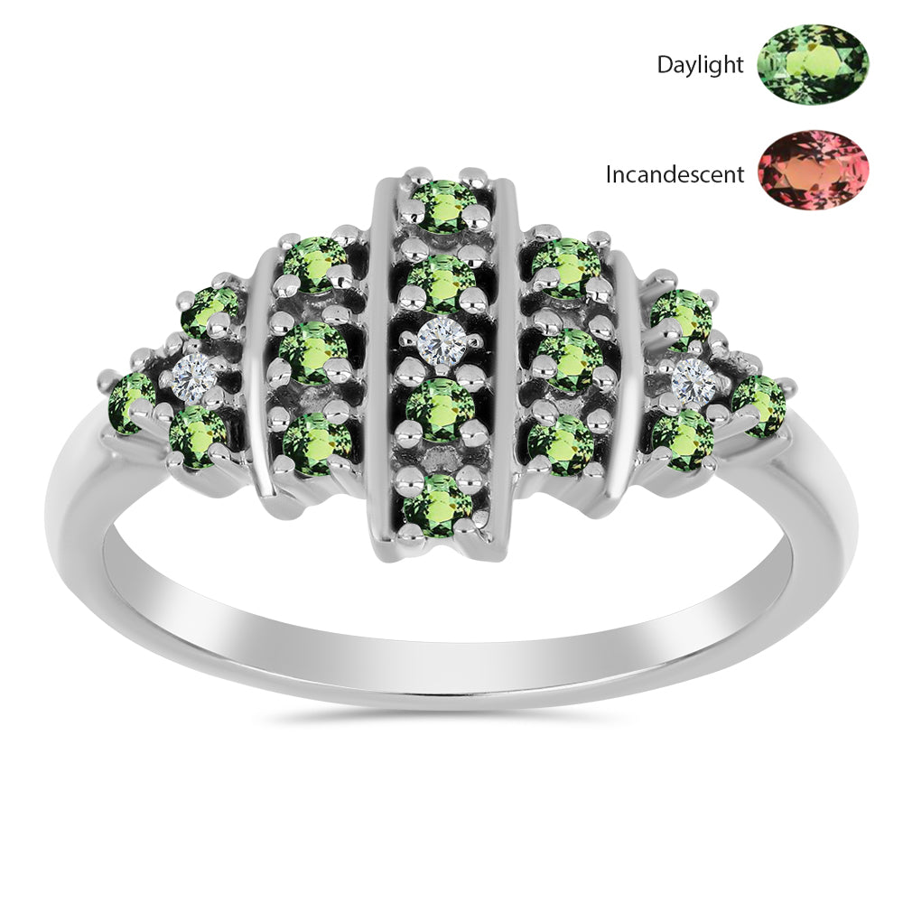 Stříbro 925/1000 Prsten s Přírodním Alexandritem a Bílým Topazem - Karátové číslo: 0.41. přibližná hmotnost: 3.41 gramů