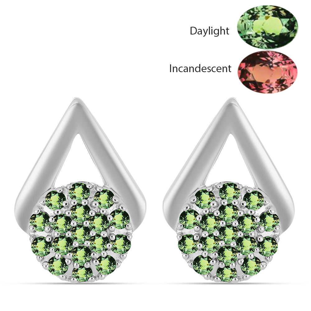 Stříbro 925/1000 - Náušnice s Přírodním Alexandritem - Karátové číslo: 0.61. přibližná hmotnost: 3.83 gramů 1 