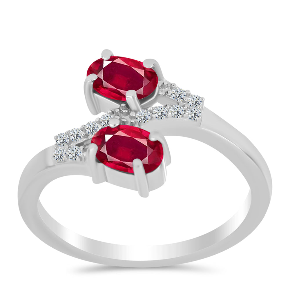 Stříbro 925/1000 - Prsten s Madagaskarským Rubínem a Bílým Topazem - Karátové číslo: 1.41. přibližná hmotnost: 2.8 gramů