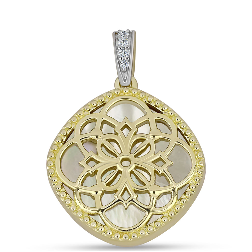 Pozlacené Stříbro 925/1000 - Přívěsek s Lasturou a Bílým Topazem - Karátové číslo: 8.34. přibližná hmotnost: 5.53 gramů