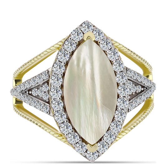 Pozlacené Stříbro 925/1000 - Prsten s Lasturou a Bílým Topazem - Karátové číslo: 3.41. přibližná hmotnost: 5.7 gramů