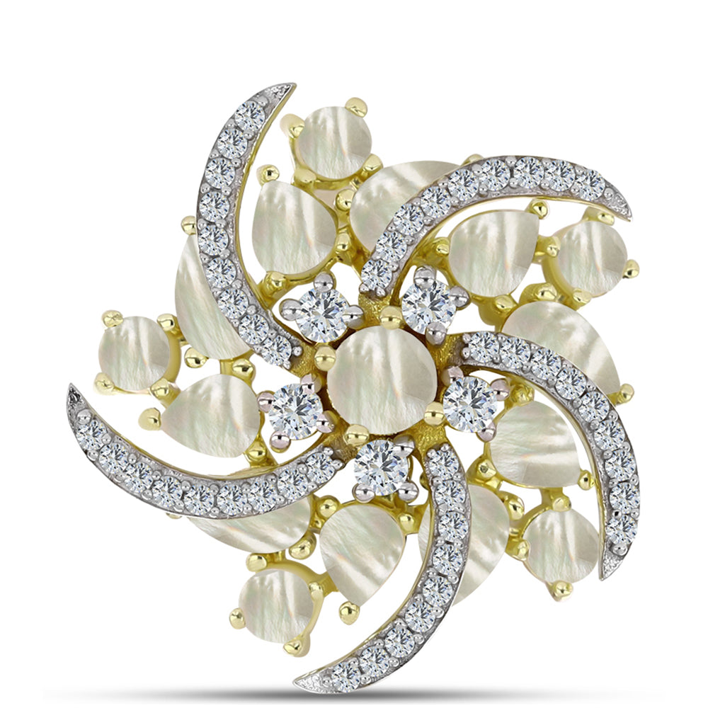 Pozlacené Stříbro 925/1000 - Brož s Lasturou - Karátové číslo: 3.19. přibližná hmotnost: 4.38 gramů