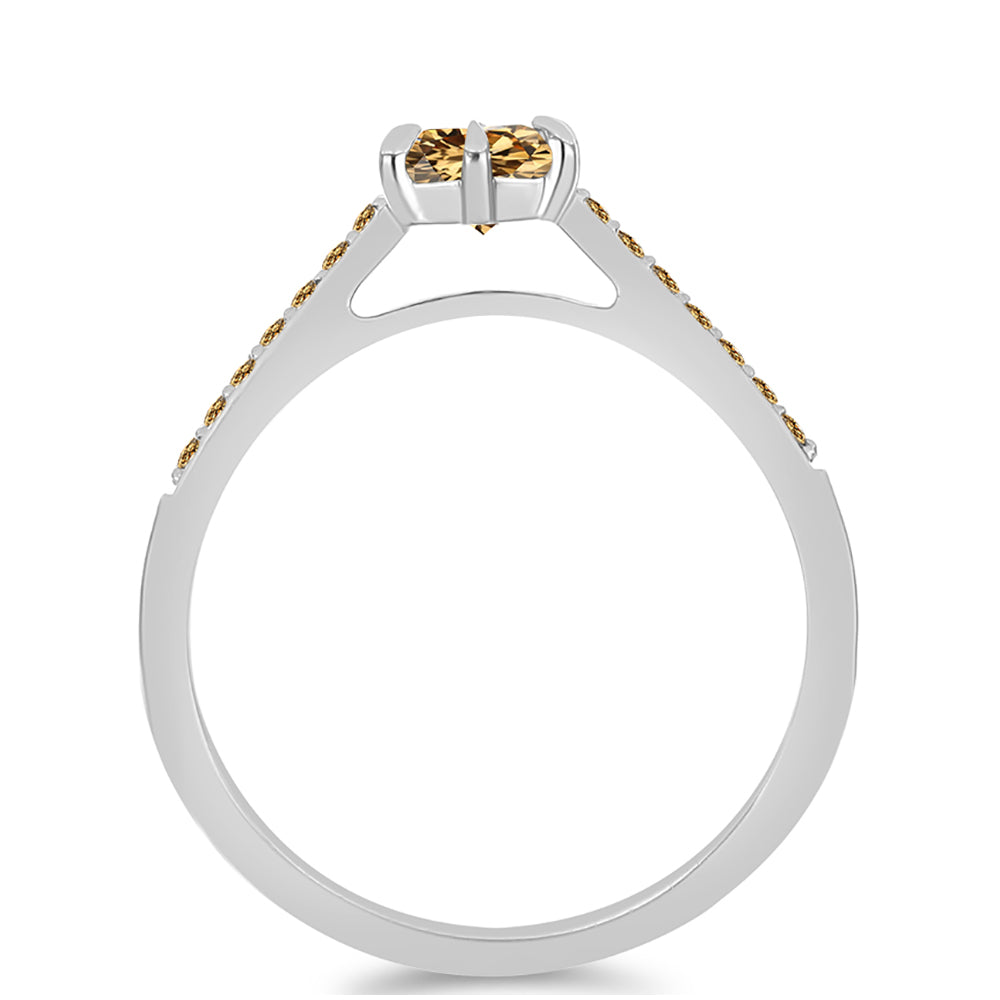 Stříbro 925/1000 - Prsten se Šampaňským Moissanitem - Karátové číslo: 0.58. přibližná hmotnost: 2.03 gramů