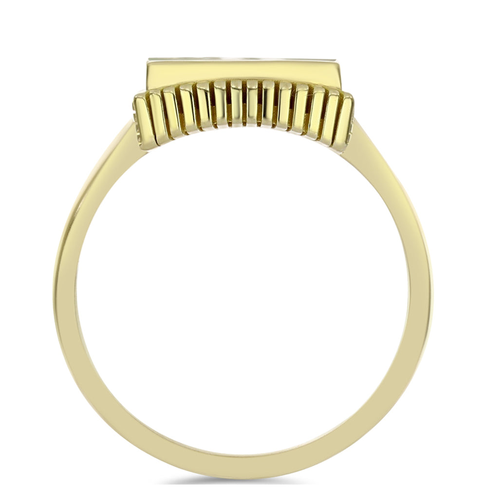 Pozlacené Stříbro 925/1000 - Prsten s Lasturou - Karátové číslo: 2.52. přibližná hmotnost: 6.32 gramů