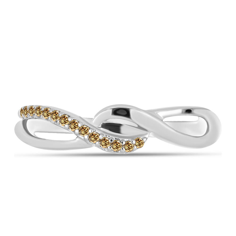 Stříbro 925/1000 - Prsten se Šampaňským Moissanitem - Karátové číslo: 0.13. přibližná hmotnost: 2.05 gramů 1 