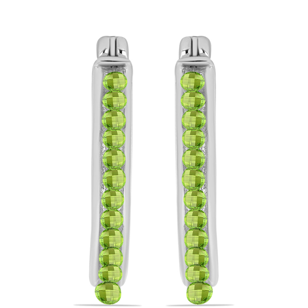 Stříbro 925/1000 - Náušnice s Čchang-pajským Peridotem - Karátové číslo: 3.9. přibližná hmotnost: 8.28 gramů