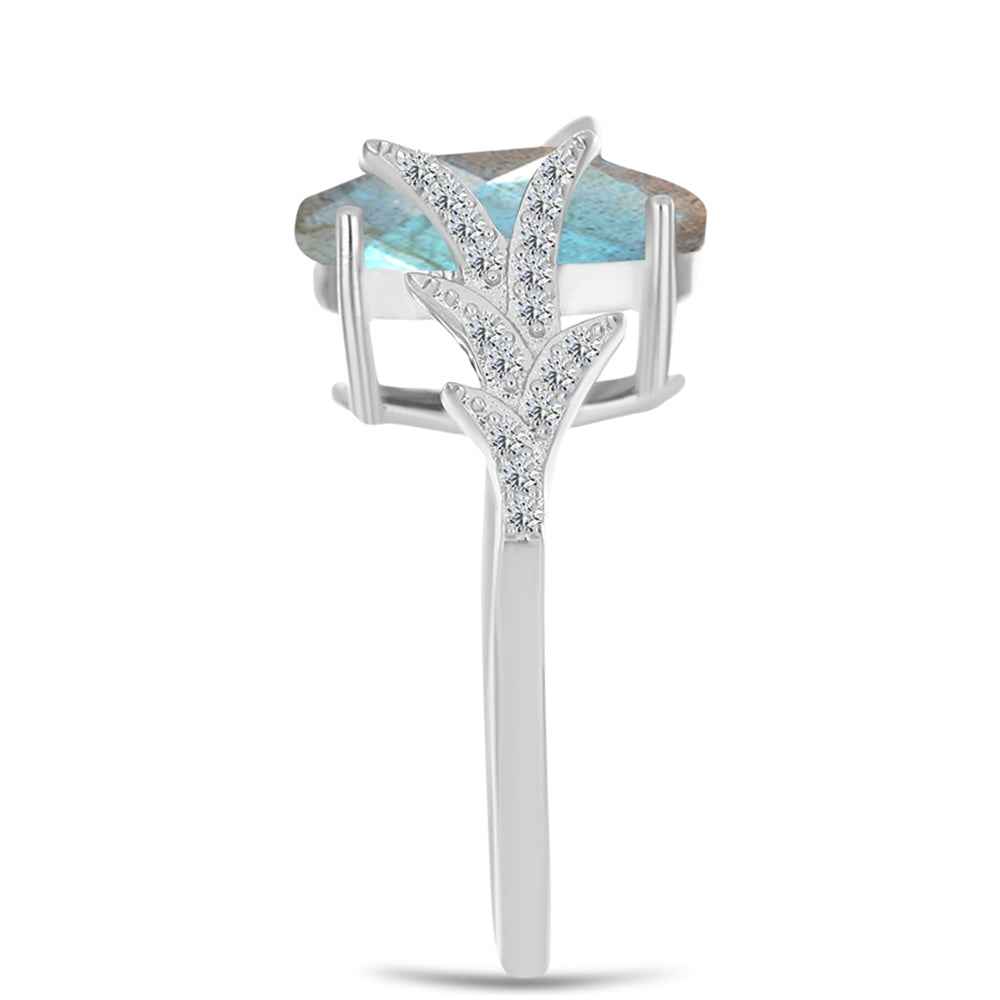 Stříbro 925/1000 - Prsten s Labradoritem z Gullgruvene a Bílým Topazem - Karátové číslo: 5.17. přibližná hmotnost: 4.34 gramů