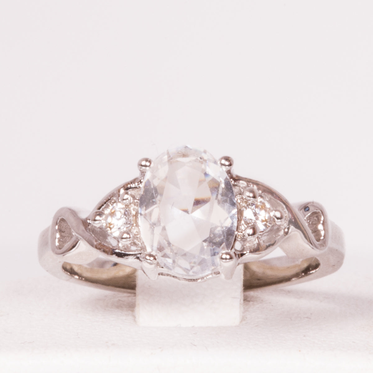 Bílým Zlatem Pozlacený Slitinový Prsten s Bílým Emporia® Křišťálem | -80% Akce na Šperky