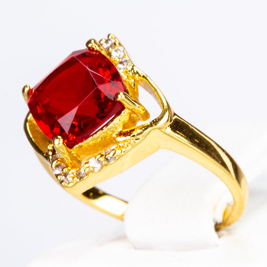 Pozlacený Slitinový Prsten s Červeným Emporia® Křišťálem