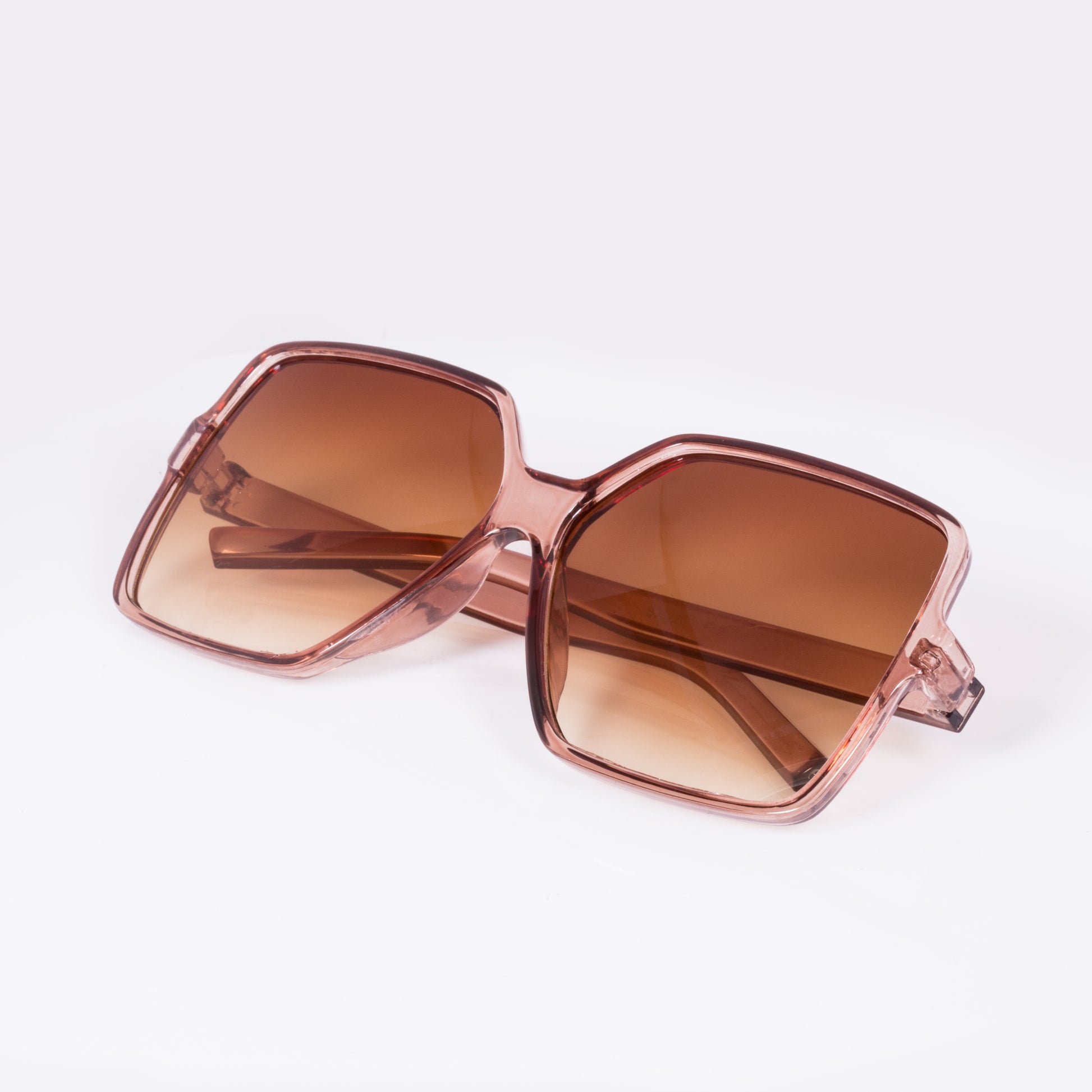 Módní sluneční brýle s plastovými obroučkami s filtrem UV400 | -80% Akce na Šperky